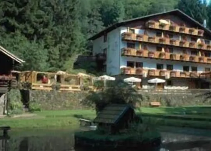 Wolffhotel Ξενοδοχείο 3*